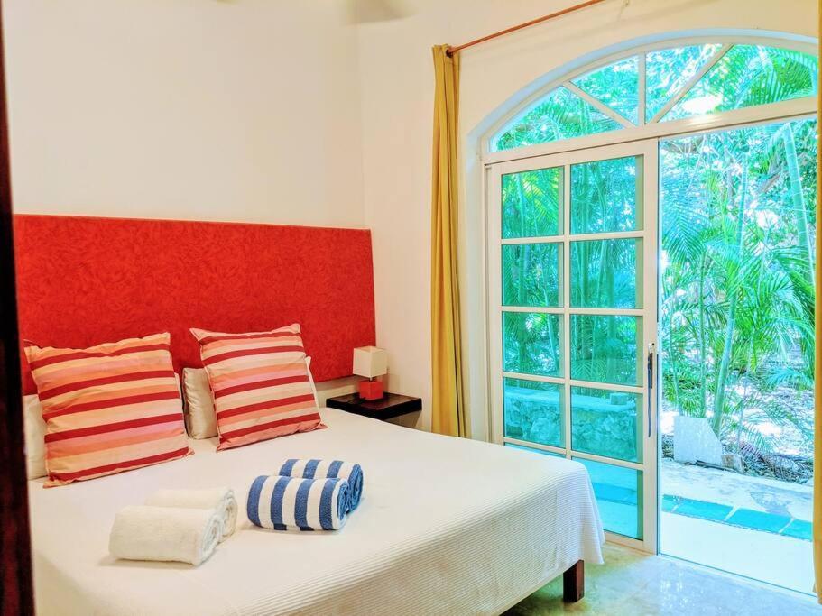 Сasa de vacaciones 18br Up To 50guest Castillos Playacar Walk To And 5th Ave 1000mbps *