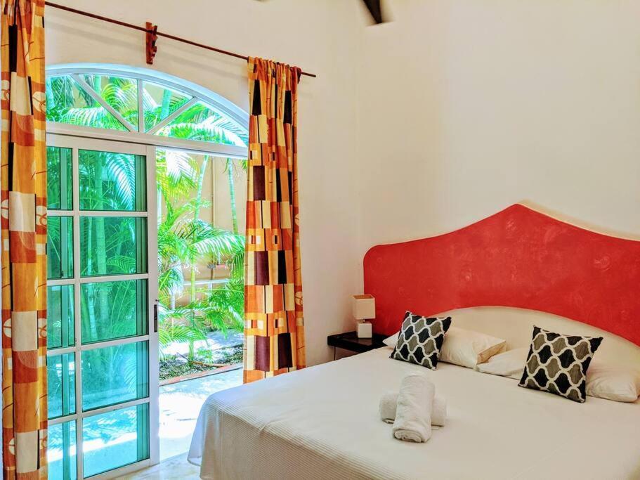 18br Up To 50guest Castillos Playacar Walk To And 5th Ave 1000mbps Сasa de vacaciones Playa del Carmen