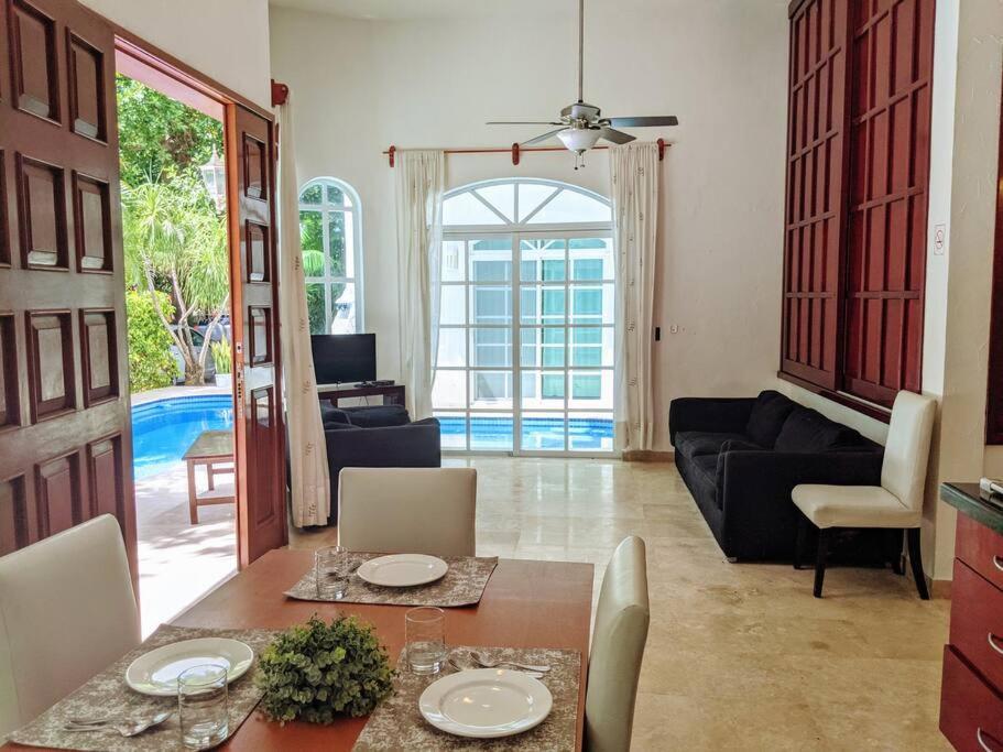 18br Up To 50guest Castillos Playacar Walk To And 5th Ave 1000mbps Сasa de vacaciones Playa del Carmen