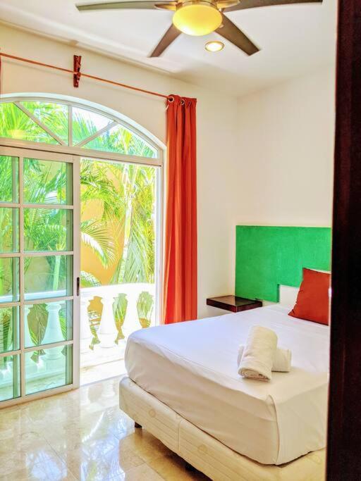 18br Up To 50guest Castillos Playacar Walk To And 5th Ave 1000mbps Сasa de vacaciones Playa del Carmen