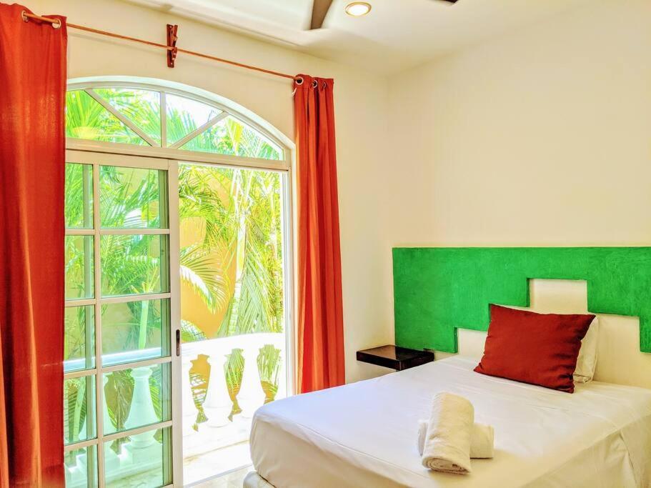 18br Up To 50guest Castillos Playacar Walk To And 5th Ave 1000mbps *