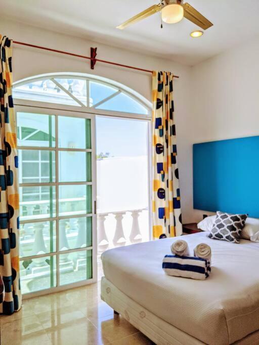18br Up To 50guest Castillos Playacar Walk To And 5th Ave 1000mbps Сasa de vacaciones